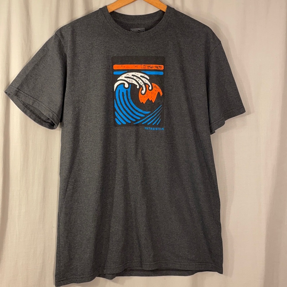 PATAGONIA Charcoal Graphic Tee (XL)